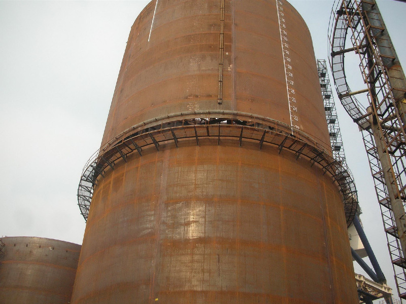 large steel port silo towers