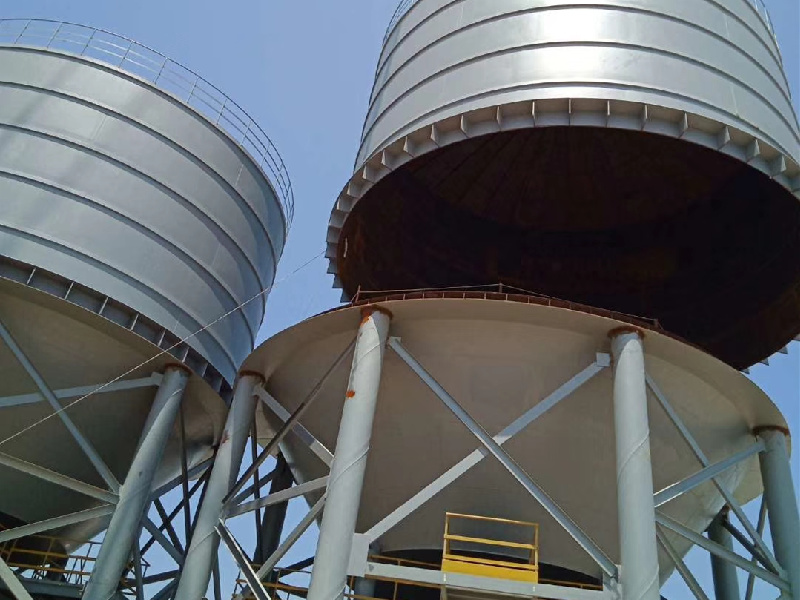 Fabrication d'un silo à ciment de 1 500 tonnes